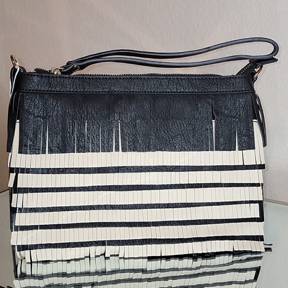 Black/Tan Fringe Vegan Leathe Clutch/Crossbody Bag - Picture 3 of 15